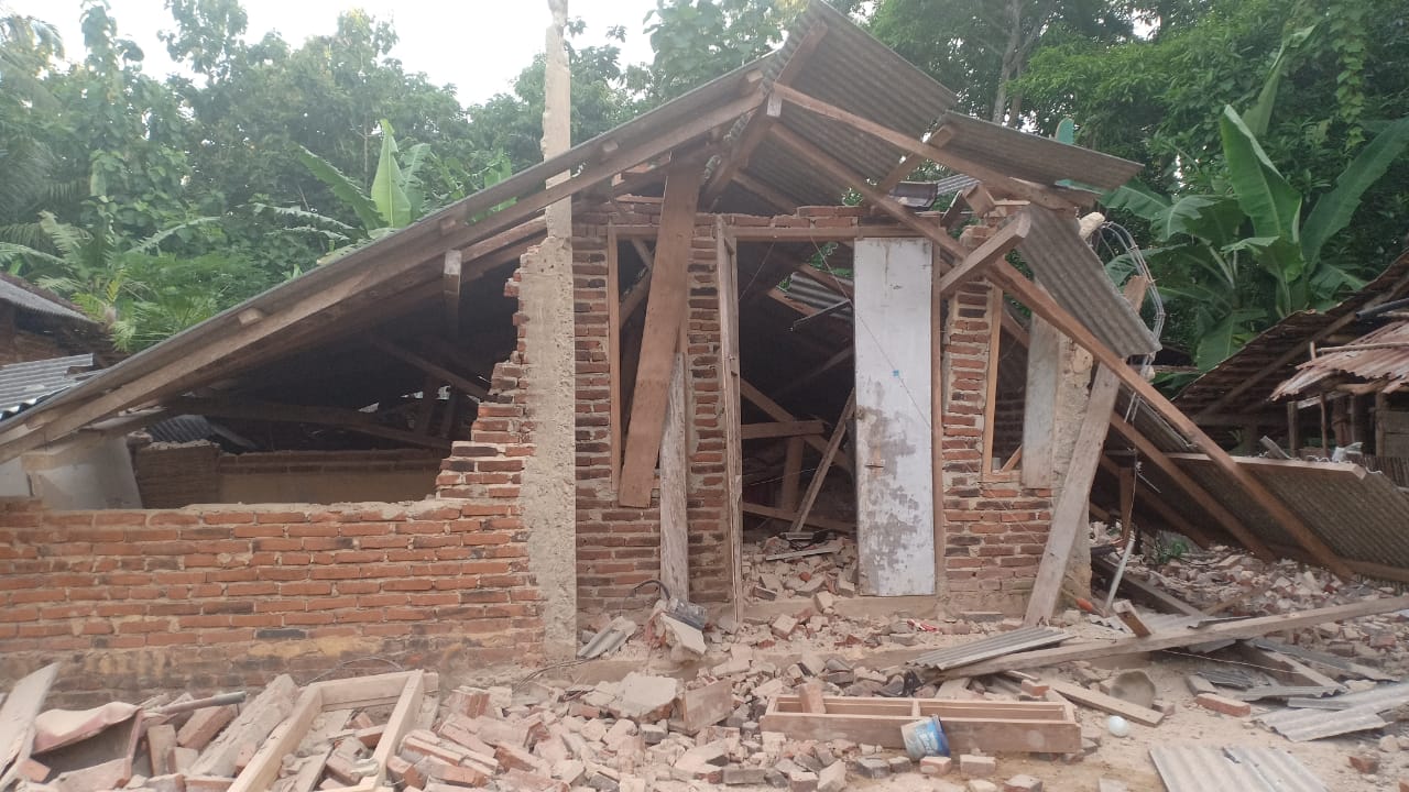Dampak Gempa M 6.5, 647 Rumah Warga di Bawean Rusak Parah